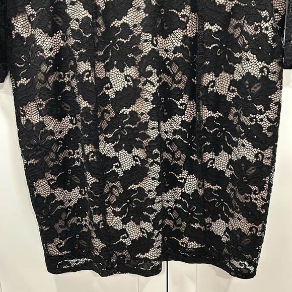 Torrid Black Lace Mock Neck Shift Dress Size 2 Wedding Formal Cocktail Gothic - Picture 7 of 16